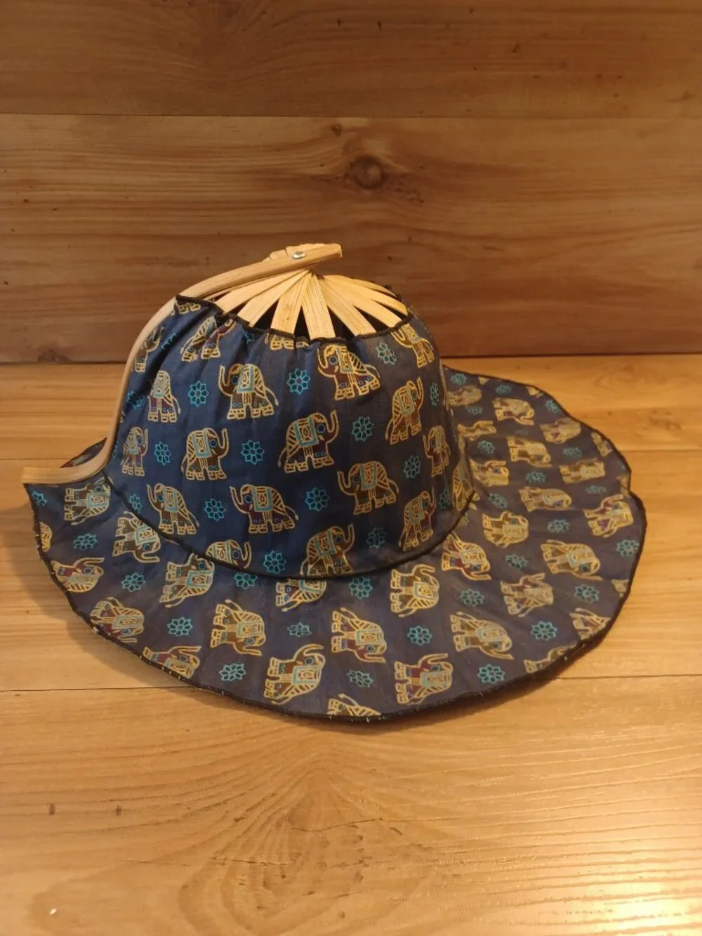 Vintage Bamboo & Fabric Folding Fan Hat With Elephant Print - Picture 4 of 8
